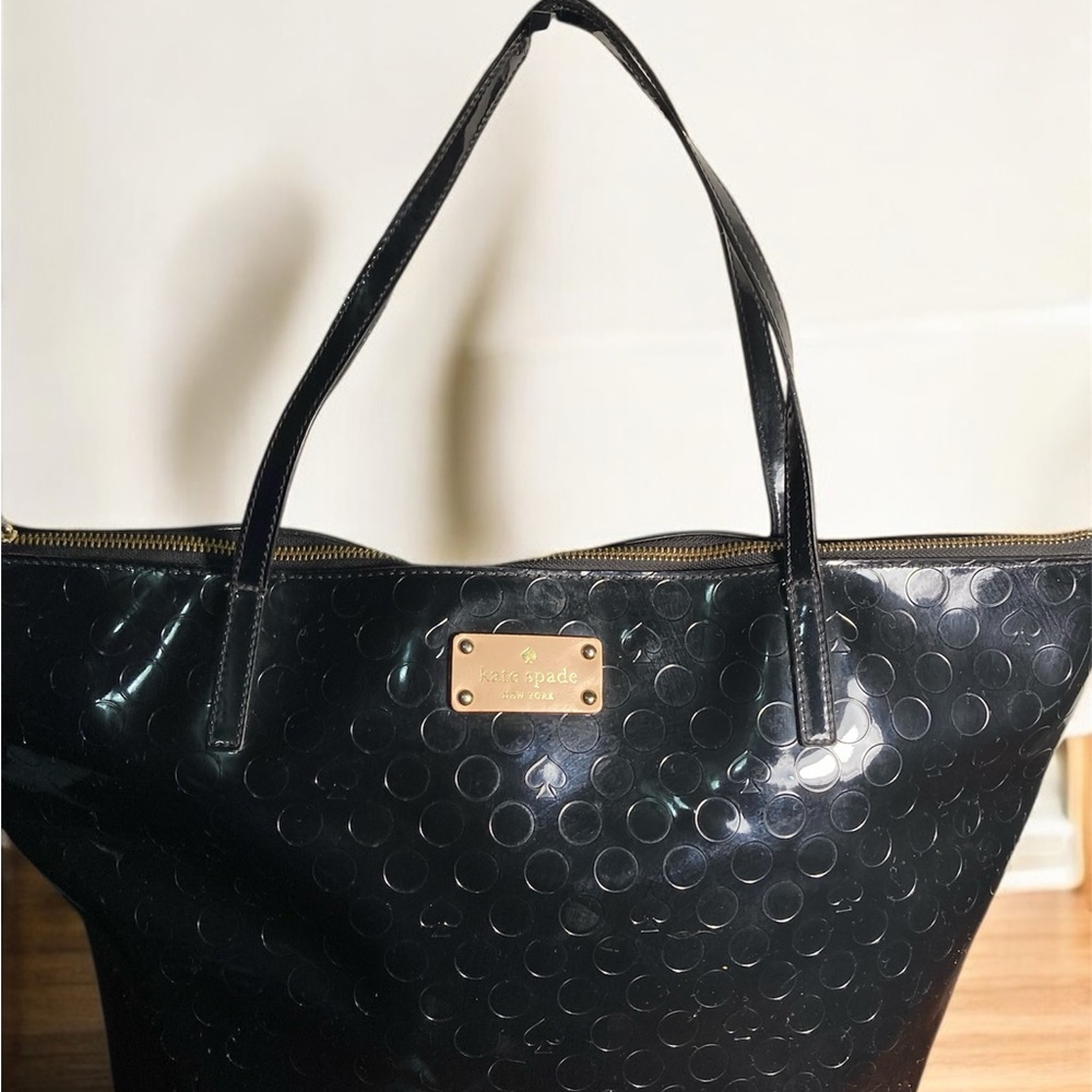 Kate Spade Sophie, Yaletown Ace of Spades /Dots Black Tote Bag